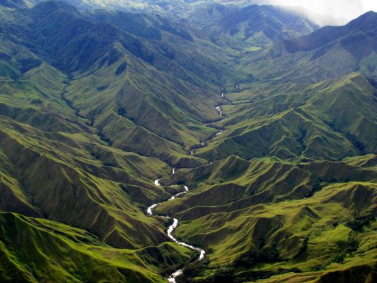 Mountain-River-Papua-New-Guinea